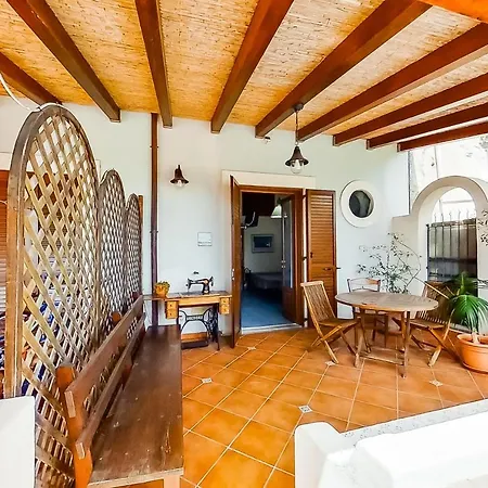 Villa Artemis Suites * 利帕里