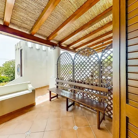 Villa Artemis Suites 利帕里